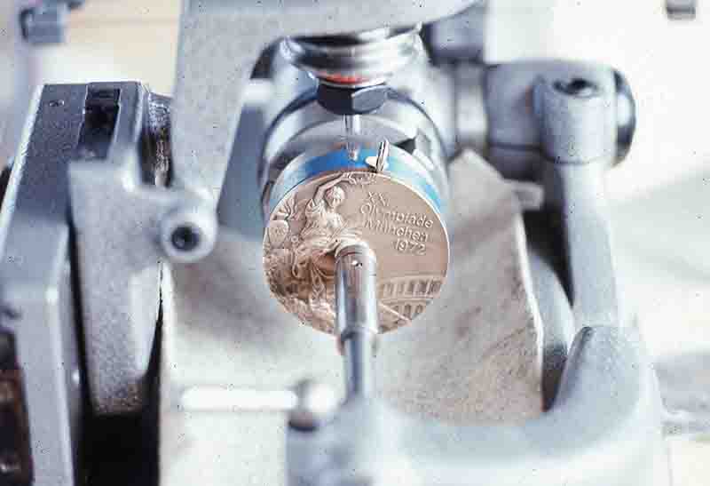 Final touches of the Munich 1972 Olympic Games gold medal