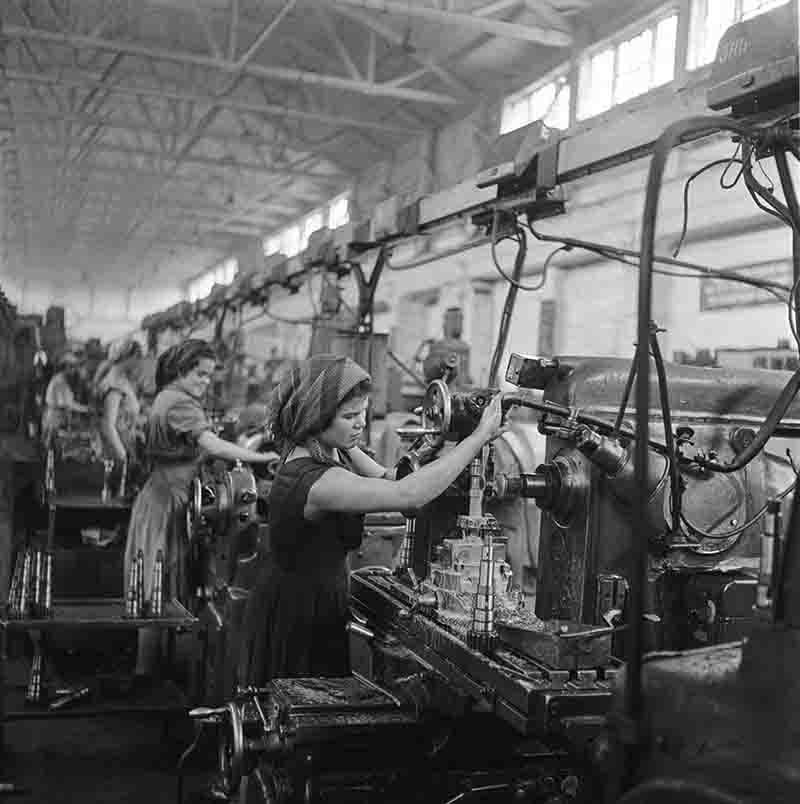 Workers in the Stalingrad Tractor Factory
